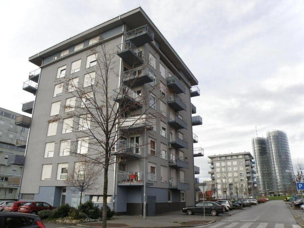 Prestige Apartman Загреб Екстериор снимка